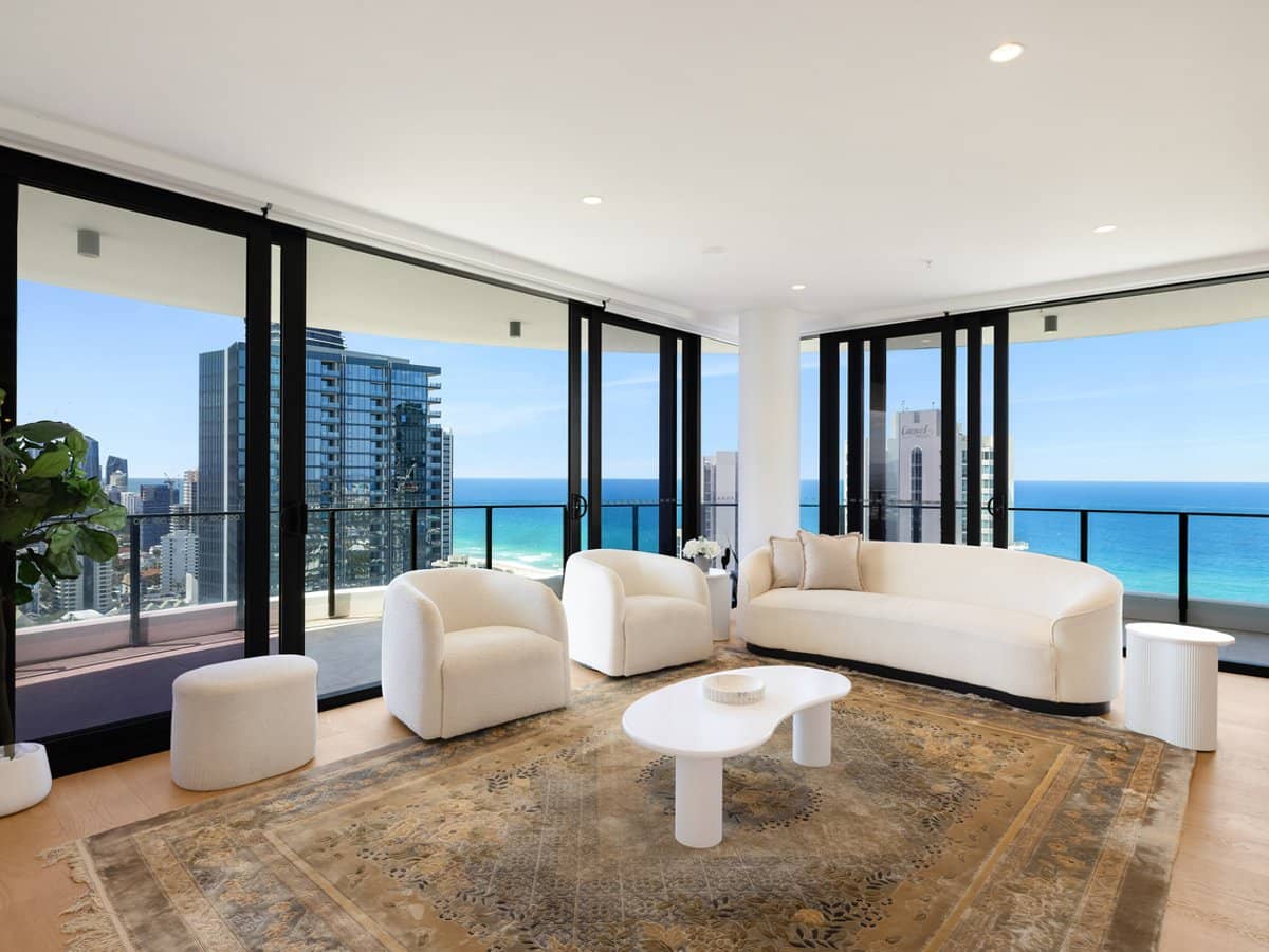 33 Surf Parade, BROADBEACH - Thumbnail 8