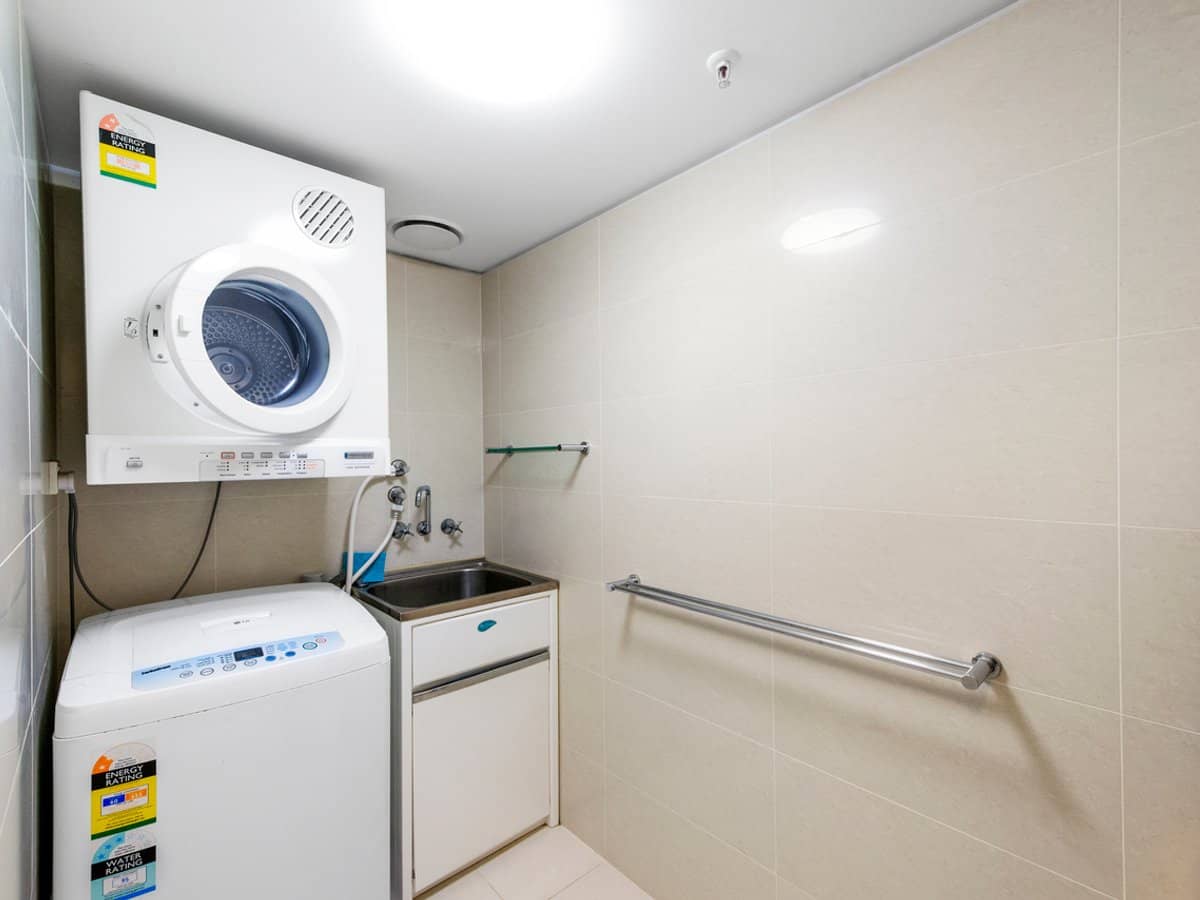 2 View Avenue, Surfers Paradise - Thumbnail 14