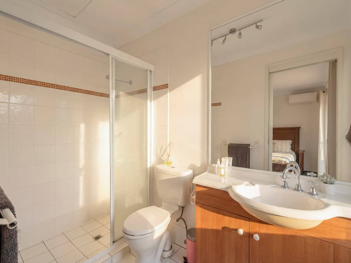 323 Christine Avenue, VARSITY LAKES - Thumbnail 8