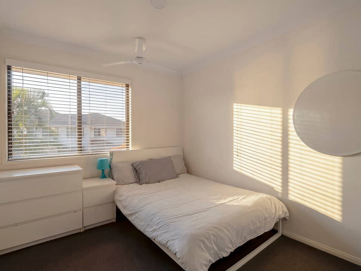 323 Christine Avenue, VARSITY LAKES - Thumbnail 14