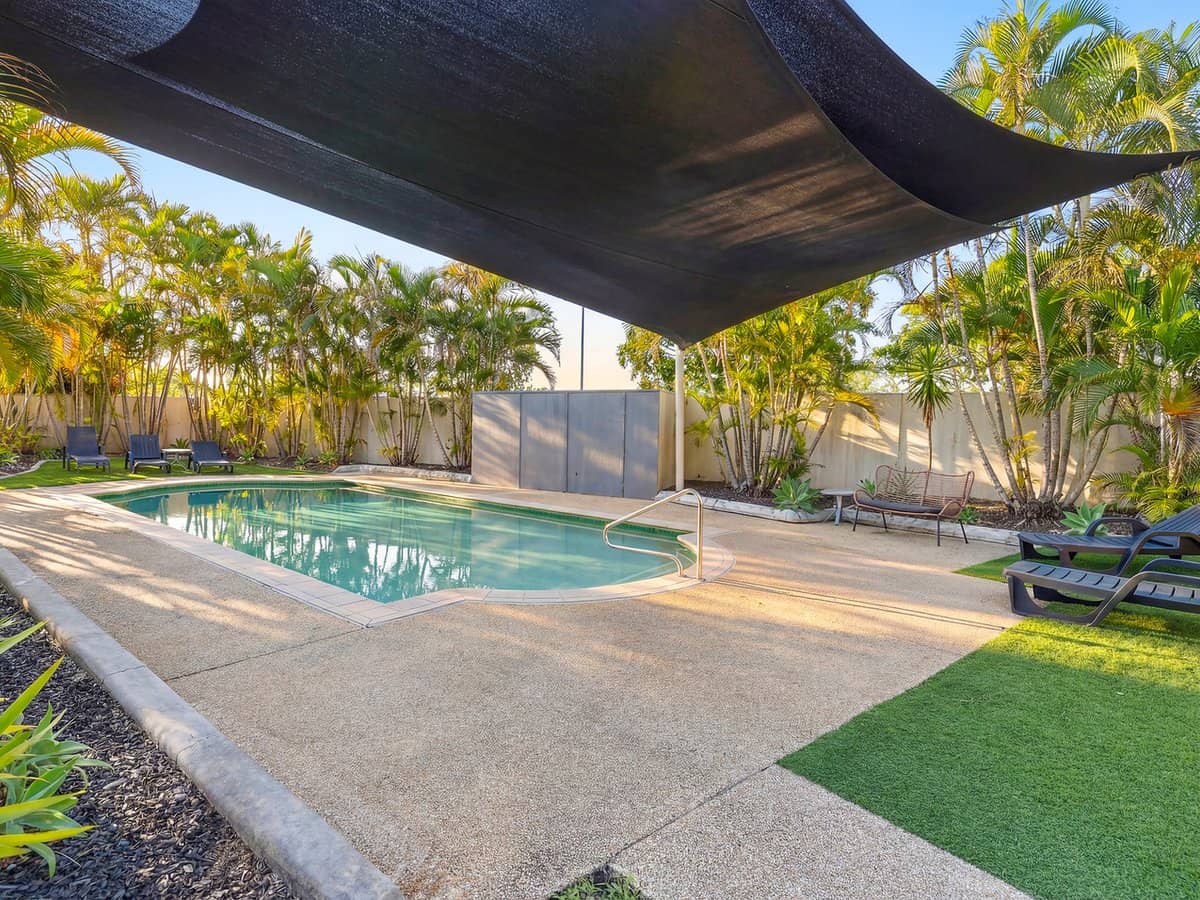 323 Christine Avenue, VARSITY LAKES - Thumbnail 16