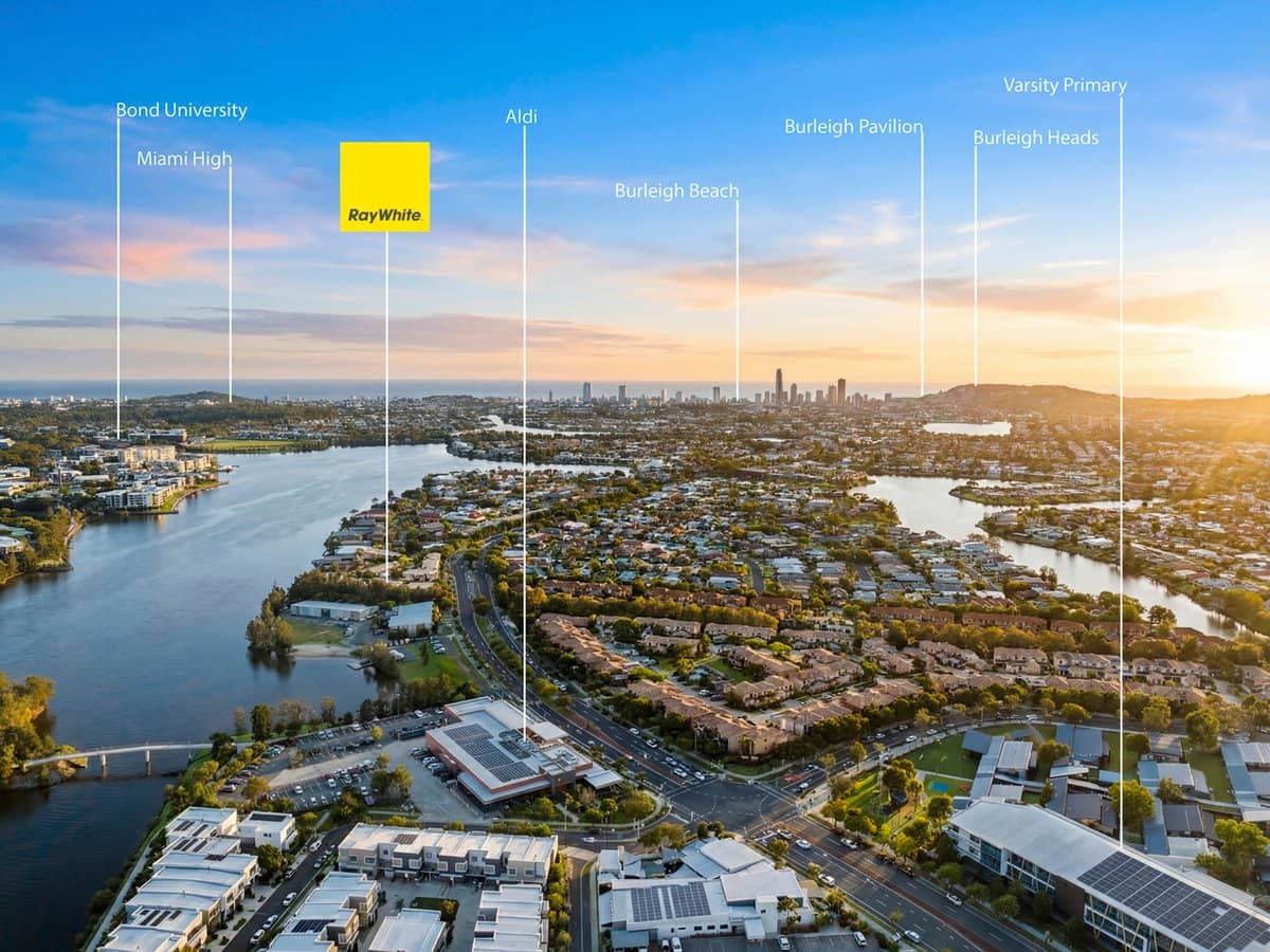 323 Christine Avenue, VARSITY LAKES - Thumbnail 18