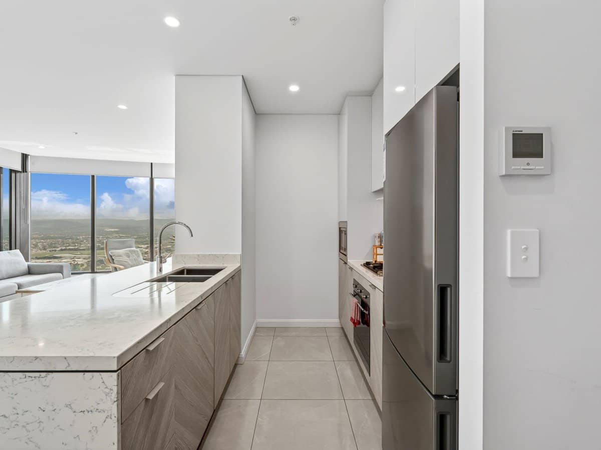 88 The Esplanade, Surfers Paradise - Thumbnail 3