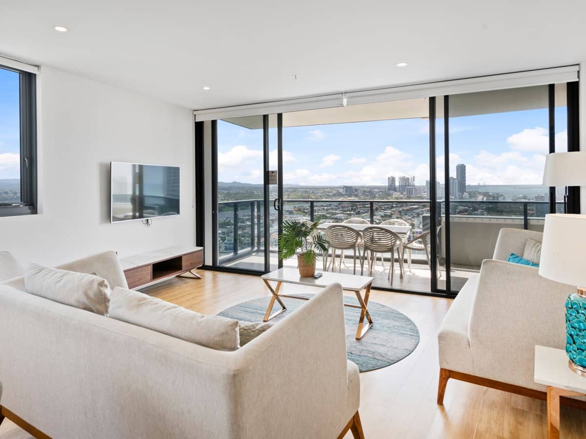 9 Norfolk Avenue, Surfers Paradise - Thumbnail 4