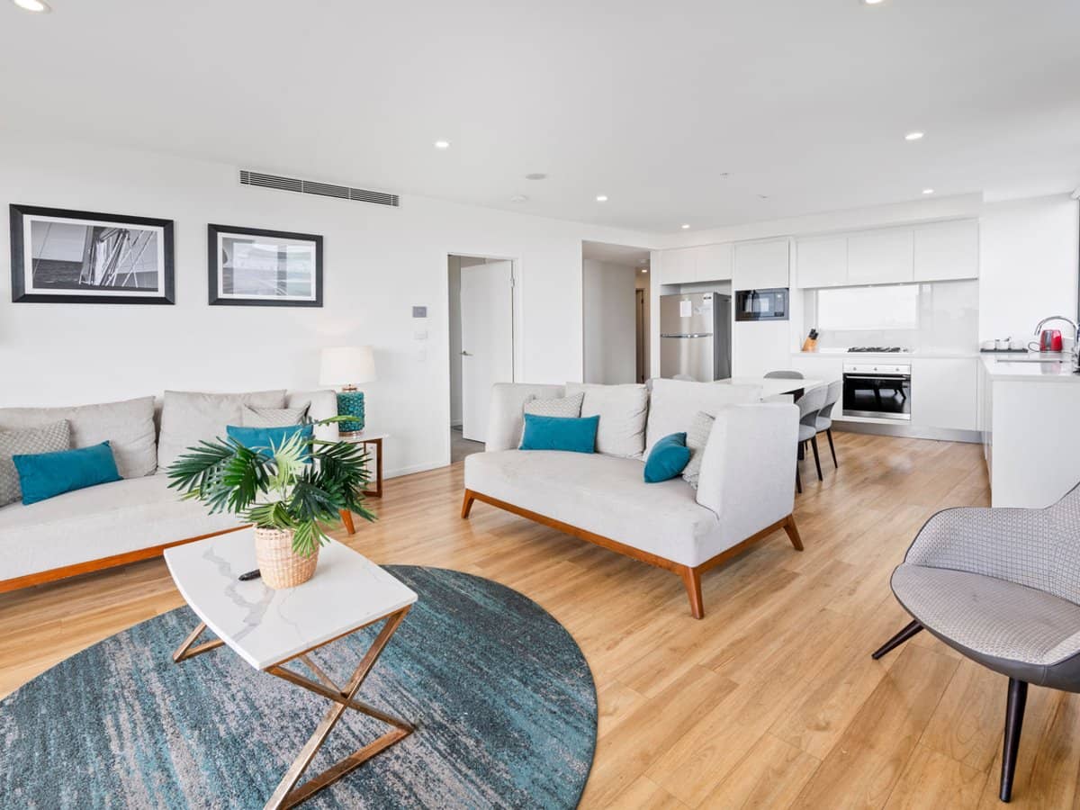 9 Norfolk Avenue, Surfers Paradise - Thumbnail 5