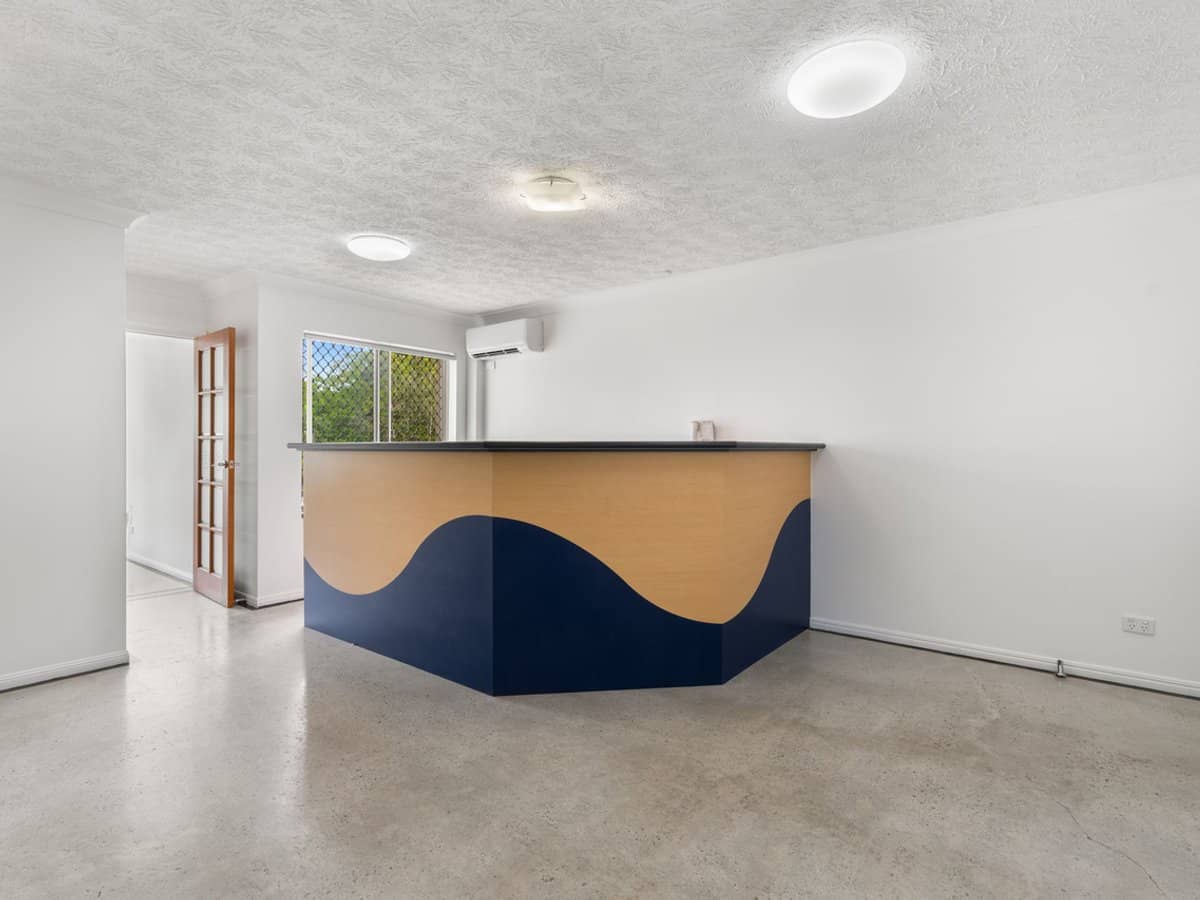 1 Nerang Street, NERANG - Thumbnail 3