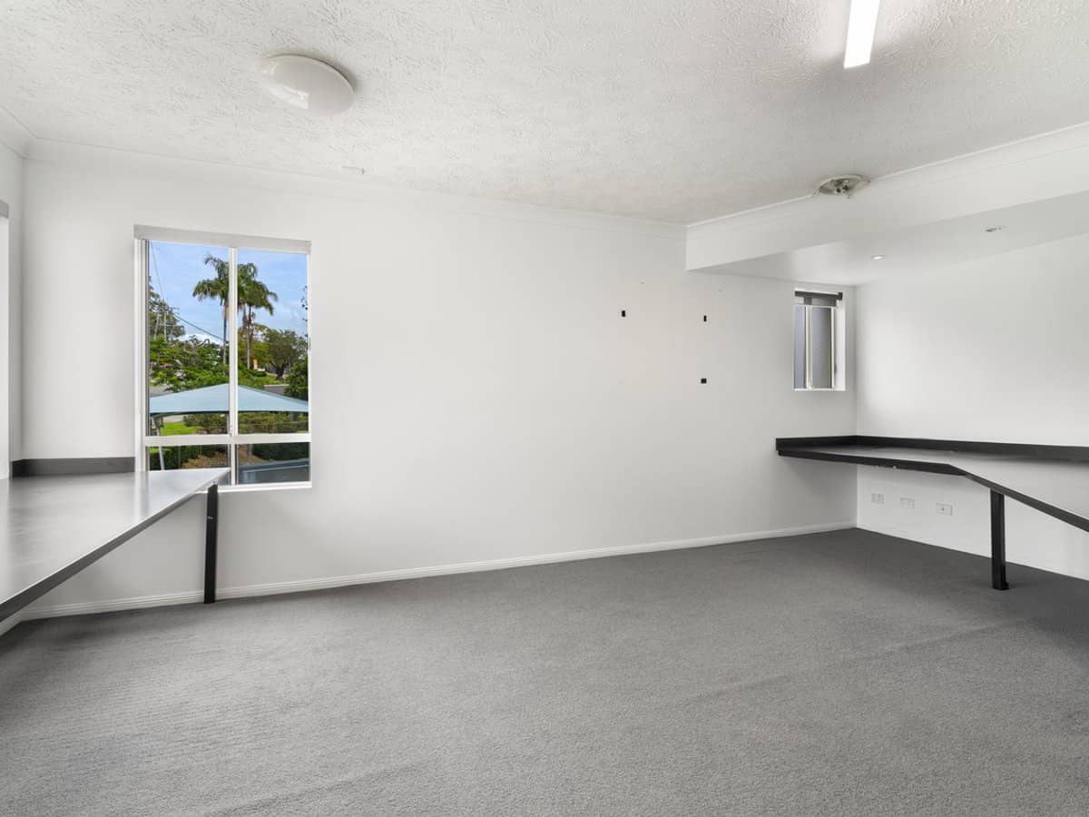 1 Nerang Street, NERANG - Thumbnail 5