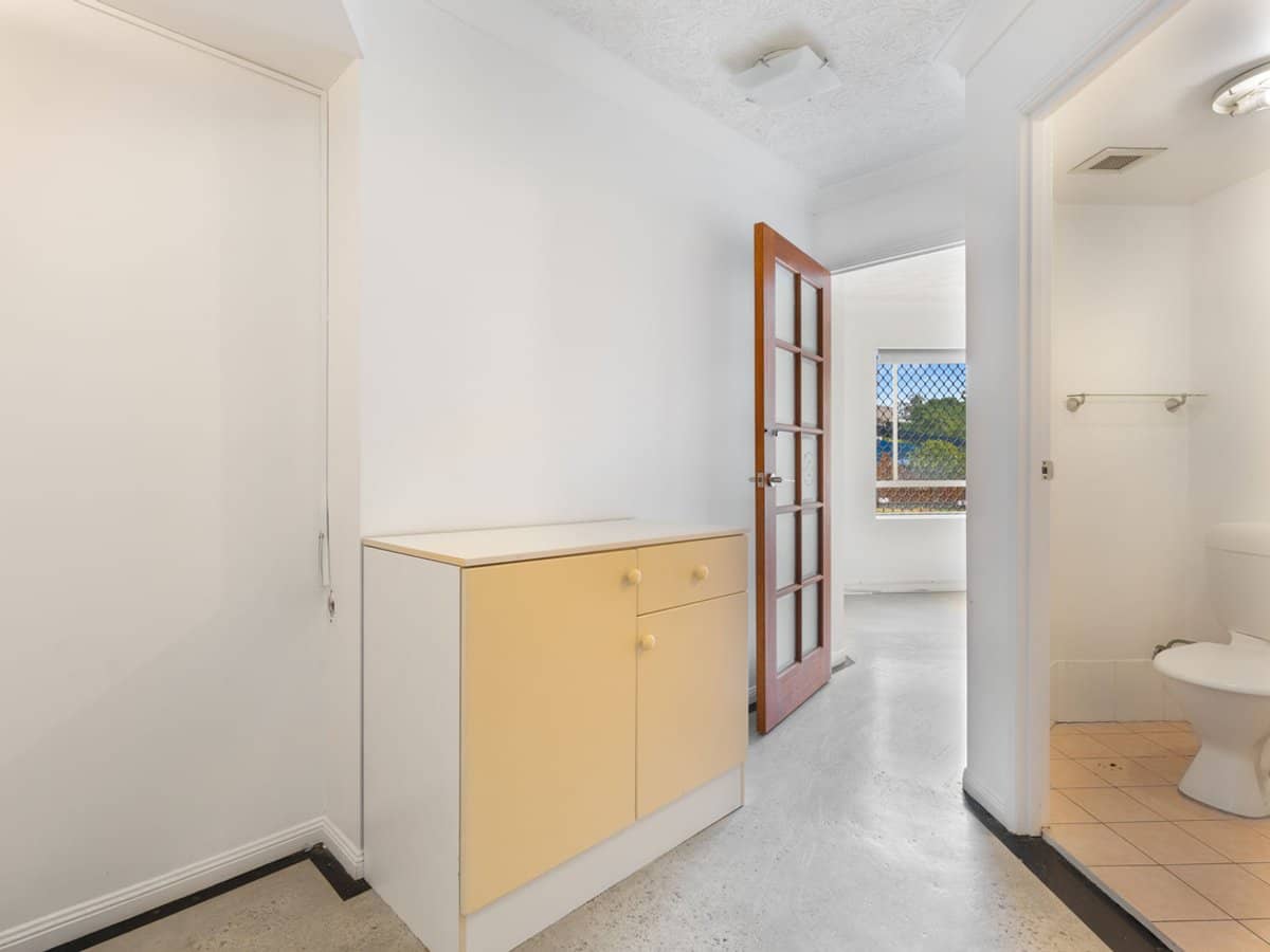 1 Nerang Street, NERANG - Thumbnail 9