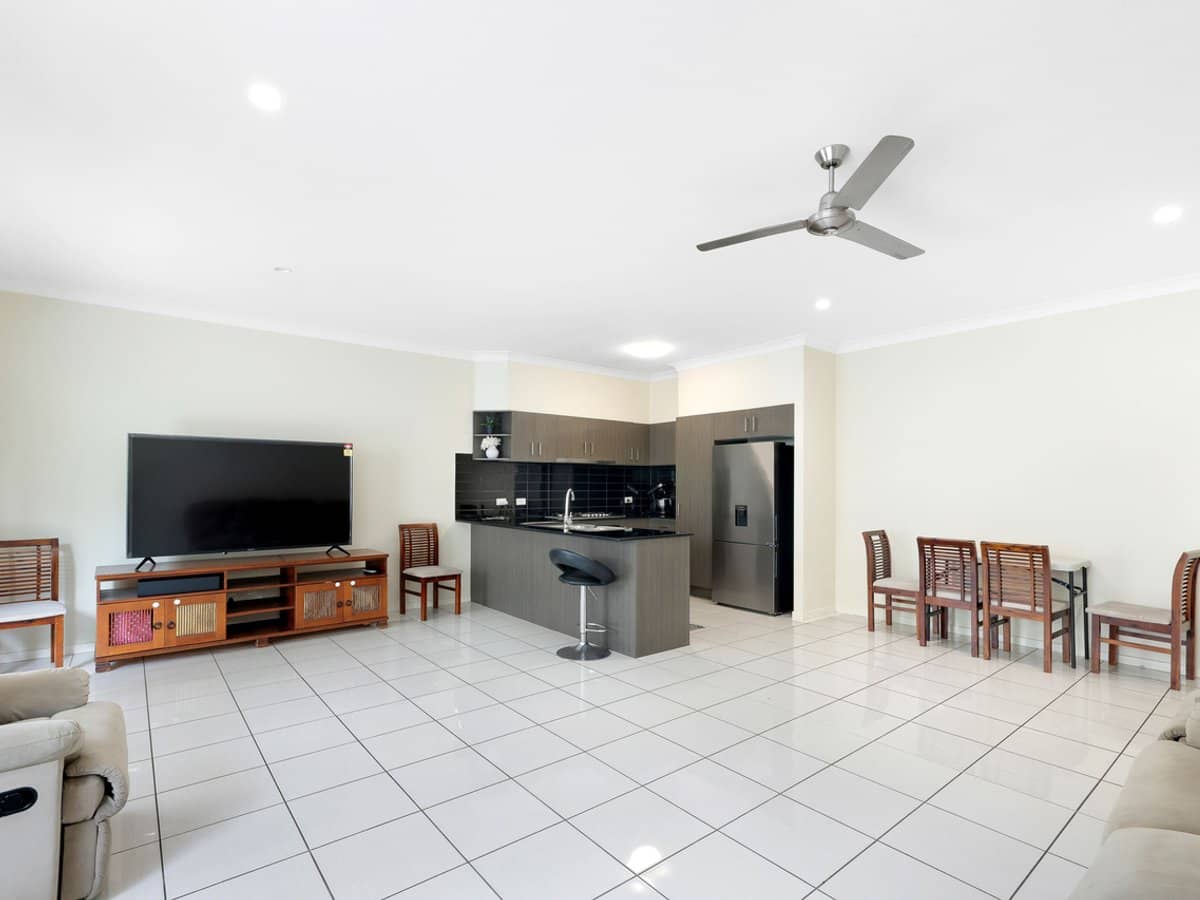 64 Carmen Court, Oxenford - Thumbnail 6