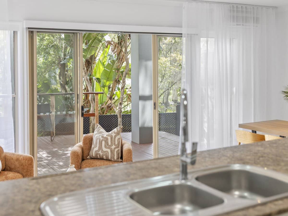 8 Kodiak Drive, VARSITY LAKES - Thumbnail 6