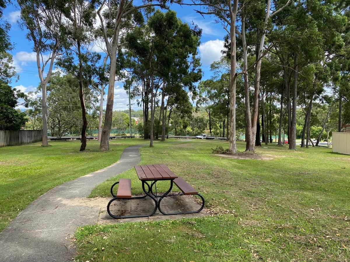 29-31 Golden Palms Court, ASHMORE - Thumbnail 22