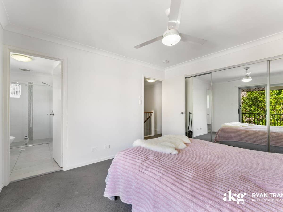 104A River Hills Road, EAGLEBY - Thumbnail 10