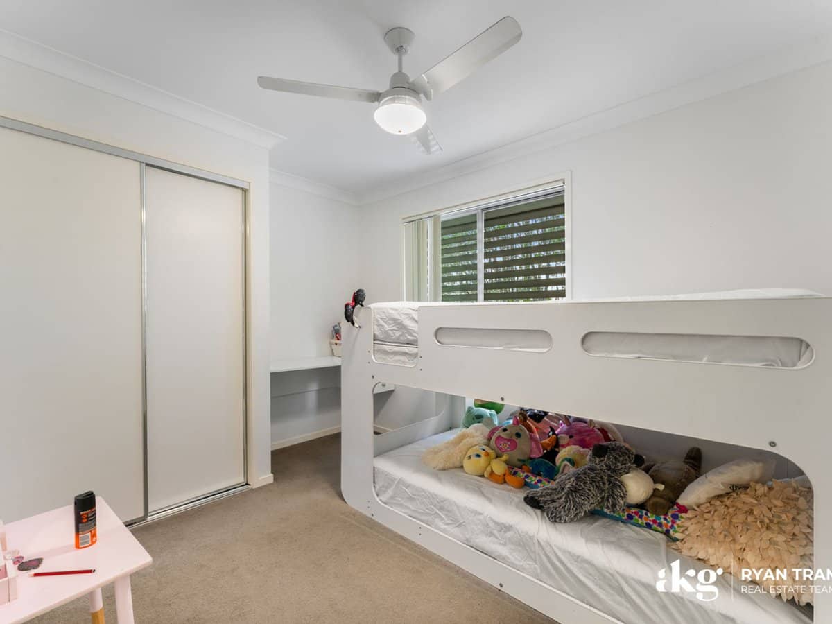 104A River Hills Road, EAGLEBY - Thumbnail 14