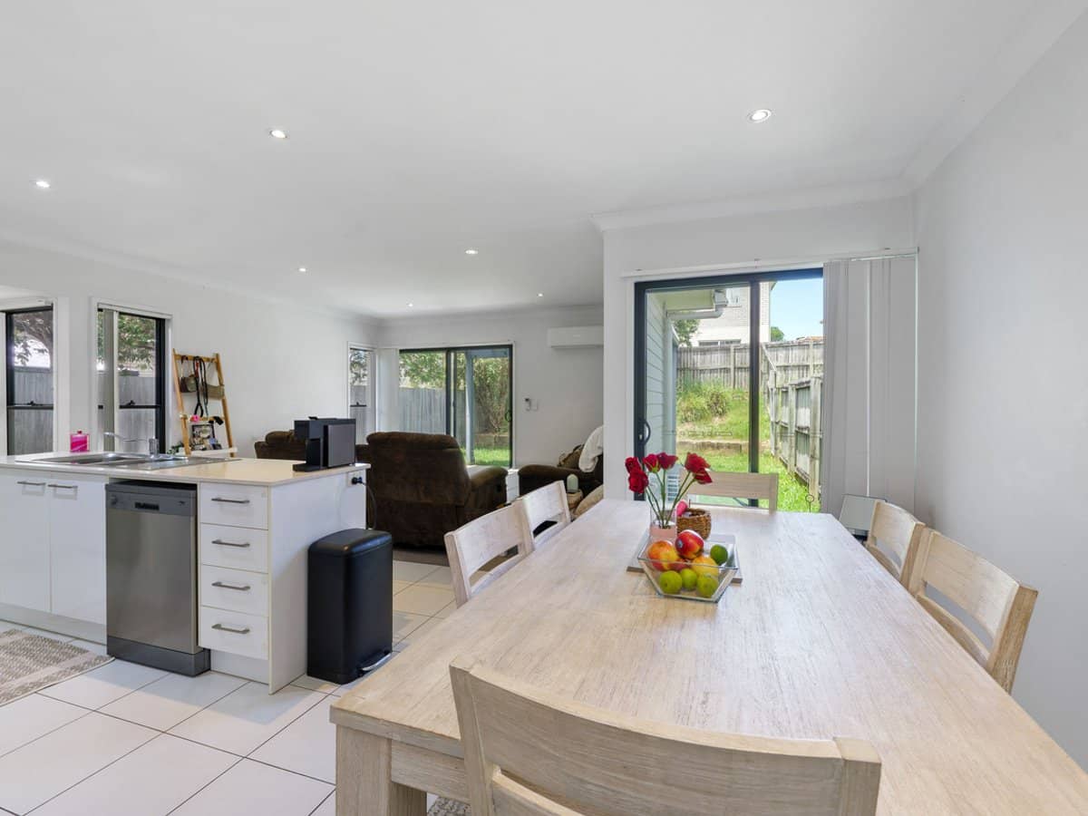 17 Chrome Drive, Pimpama - Thumbnail 2