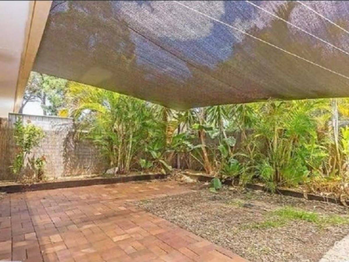 32 Catherine Street, BEENLEIGH - Thumbnail 1