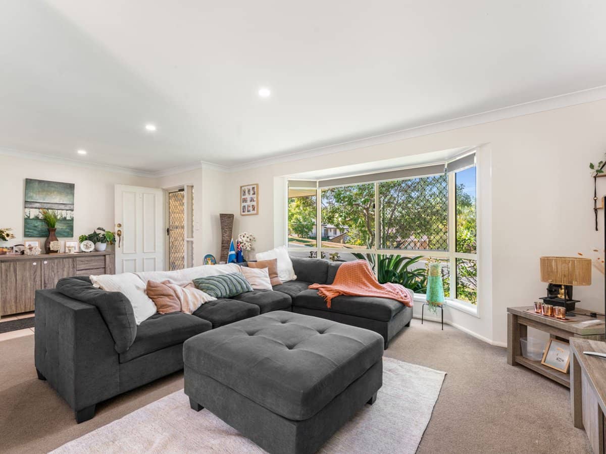 30 Capricorn Drive, PACIFIC PINES - Thumbnail 3