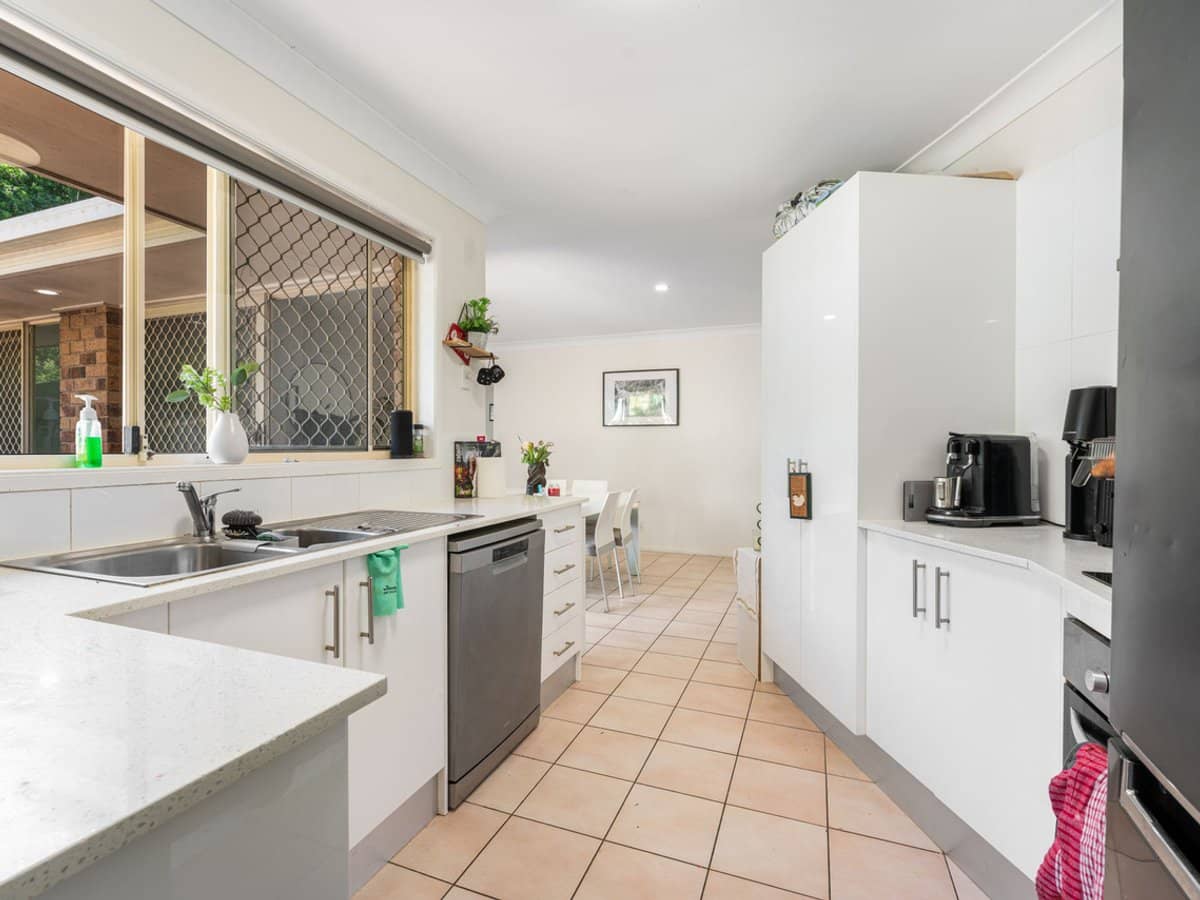 30 Capricorn Drive, PACIFIC PINES - Thumbnail 6