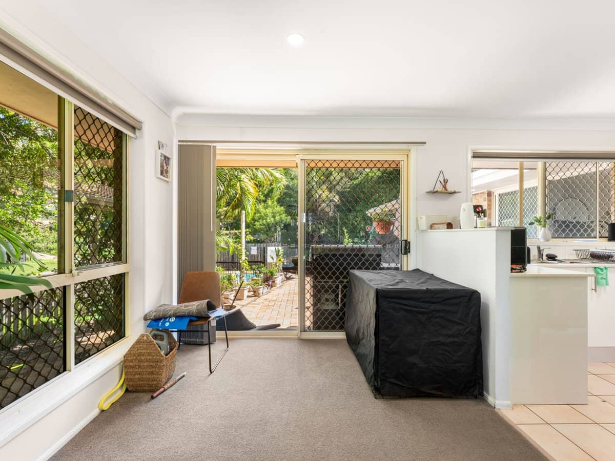 30 Capricorn Drive, PACIFIC PINES - Thumbnail 7