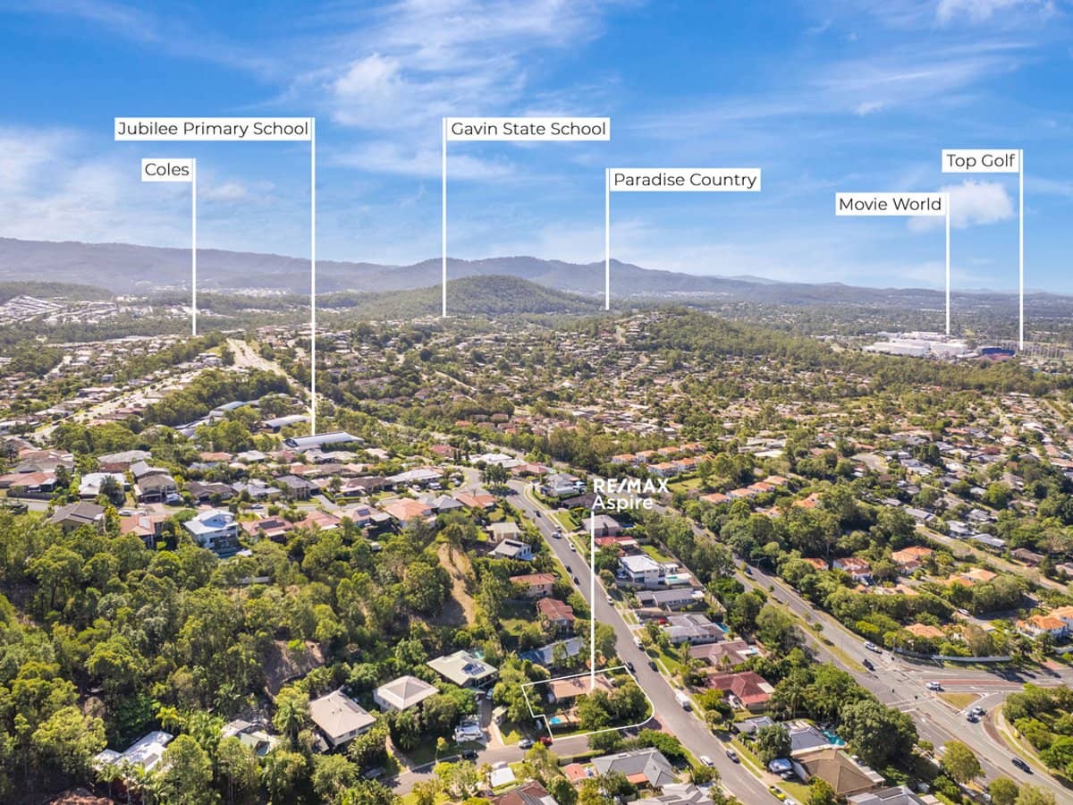 30 Capricorn Drive, PACIFIC PINES - Thumbnail 18