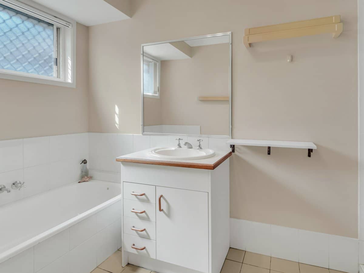 138 Hansford Road, COOMBABAH - Thumbnail 7