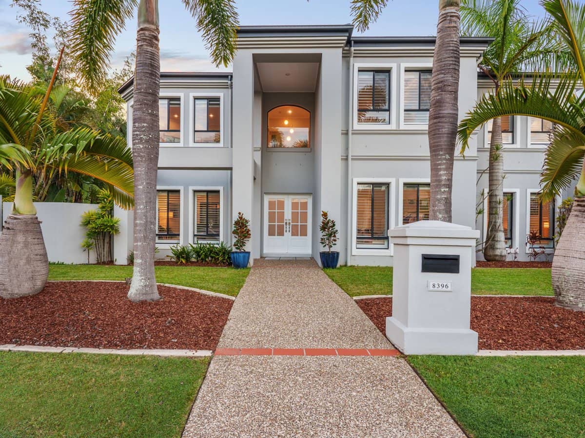 8396 Magnolia Drive, Hope Island - Thumbnail 3