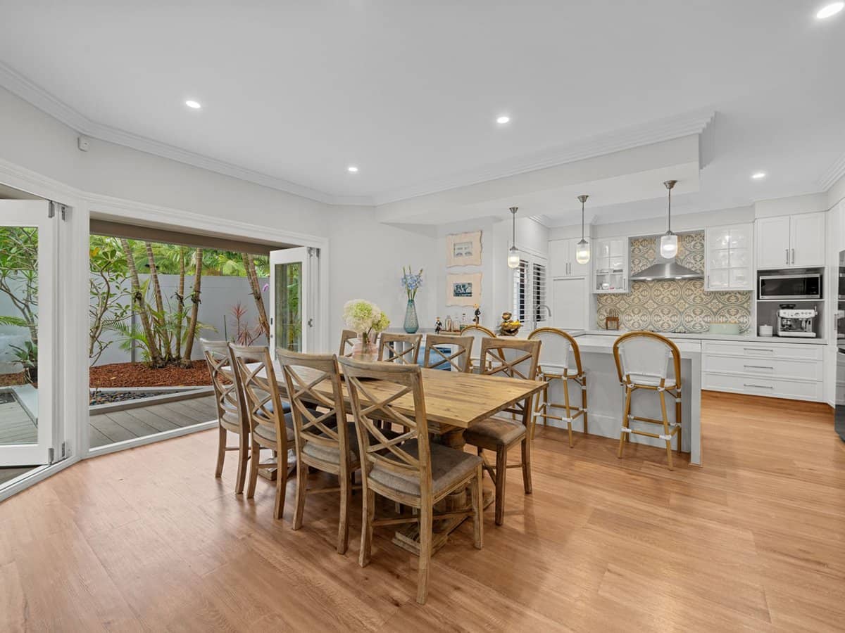 8396 Magnolia Drive, Hope Island - Thumbnail 8