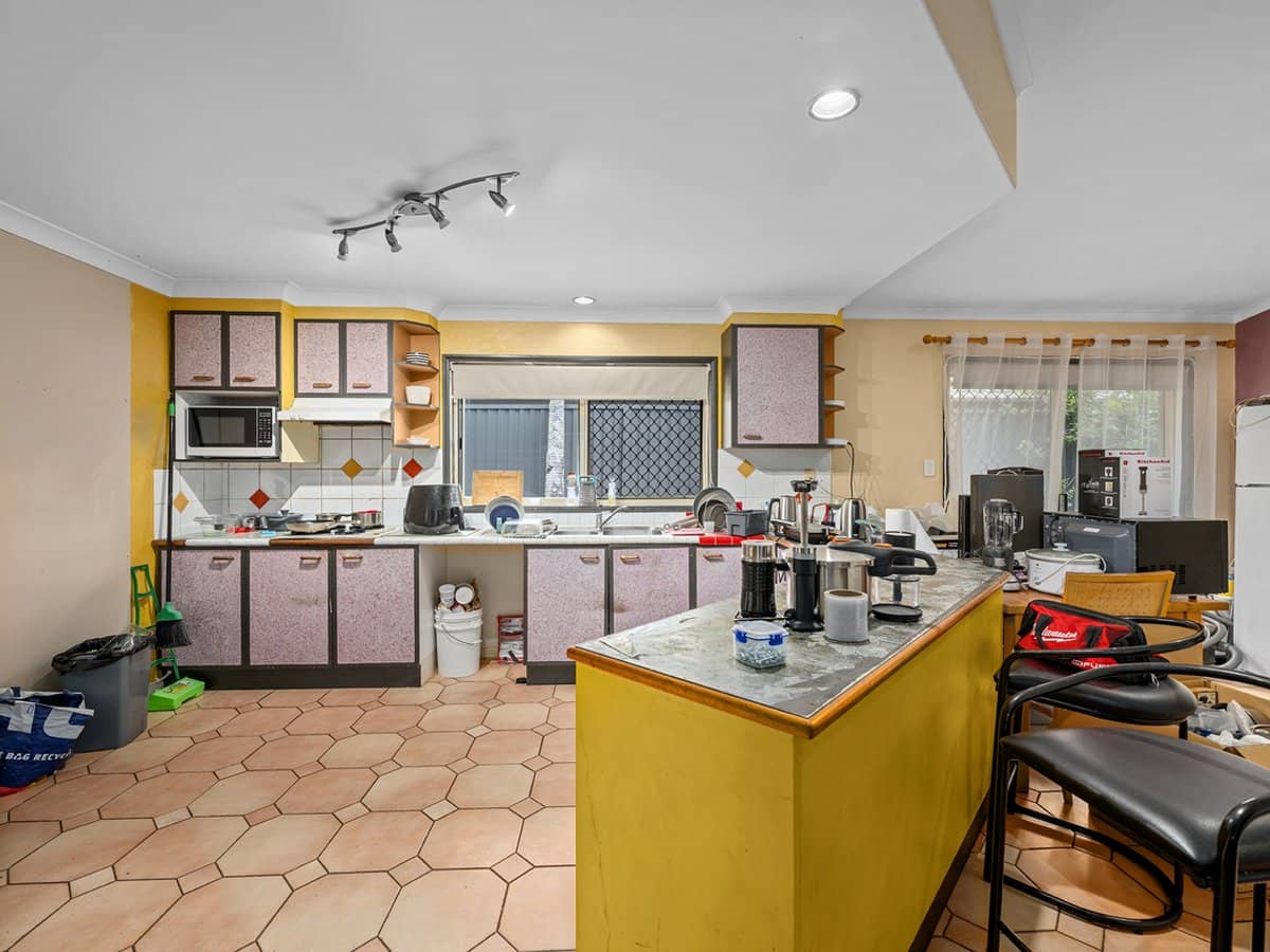 1 STANTON Court, PARKWOOD - Thumbnail 3