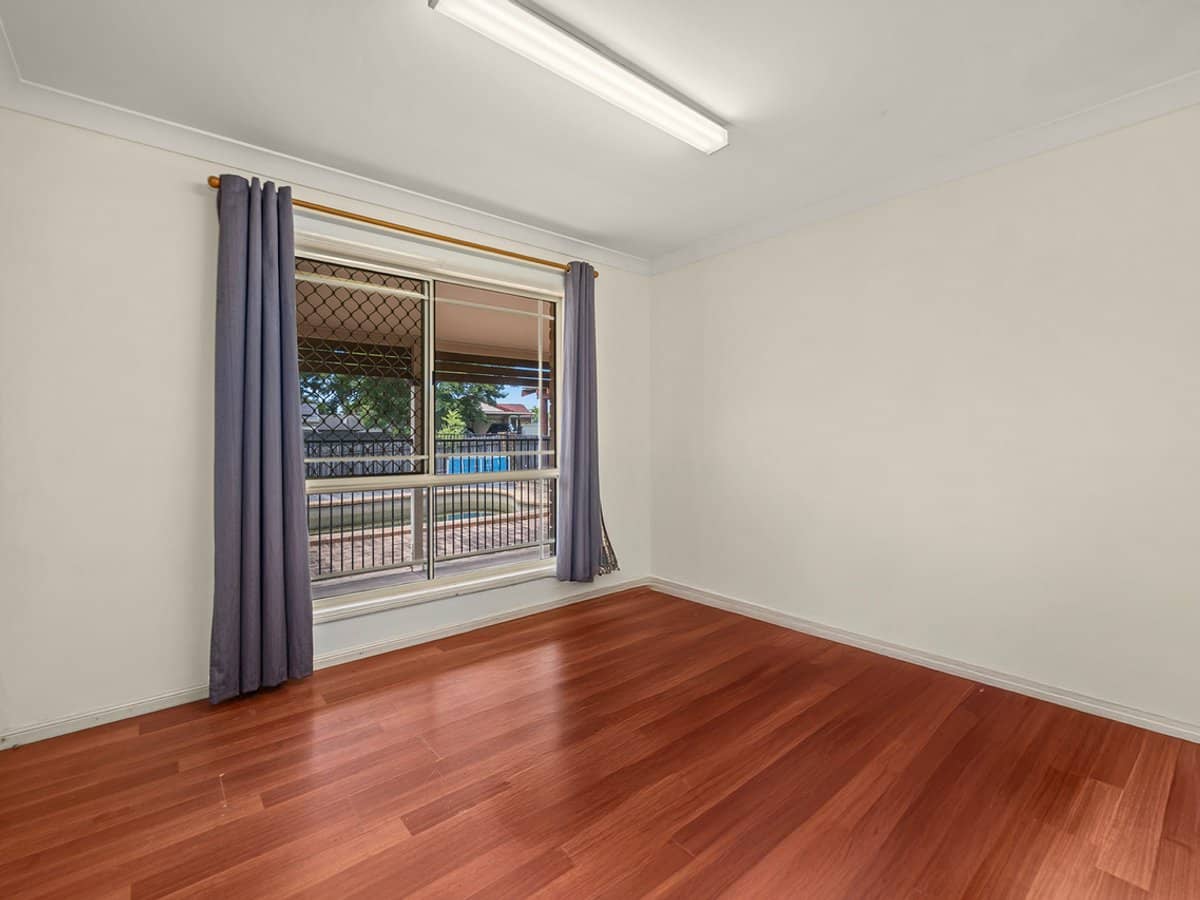 1 STANTON Court, PARKWOOD - Thumbnail 4