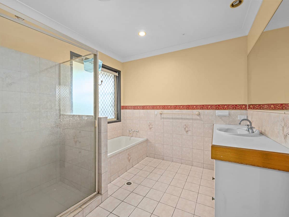 1 STANTON Court, PARKWOOD - Thumbnail 7