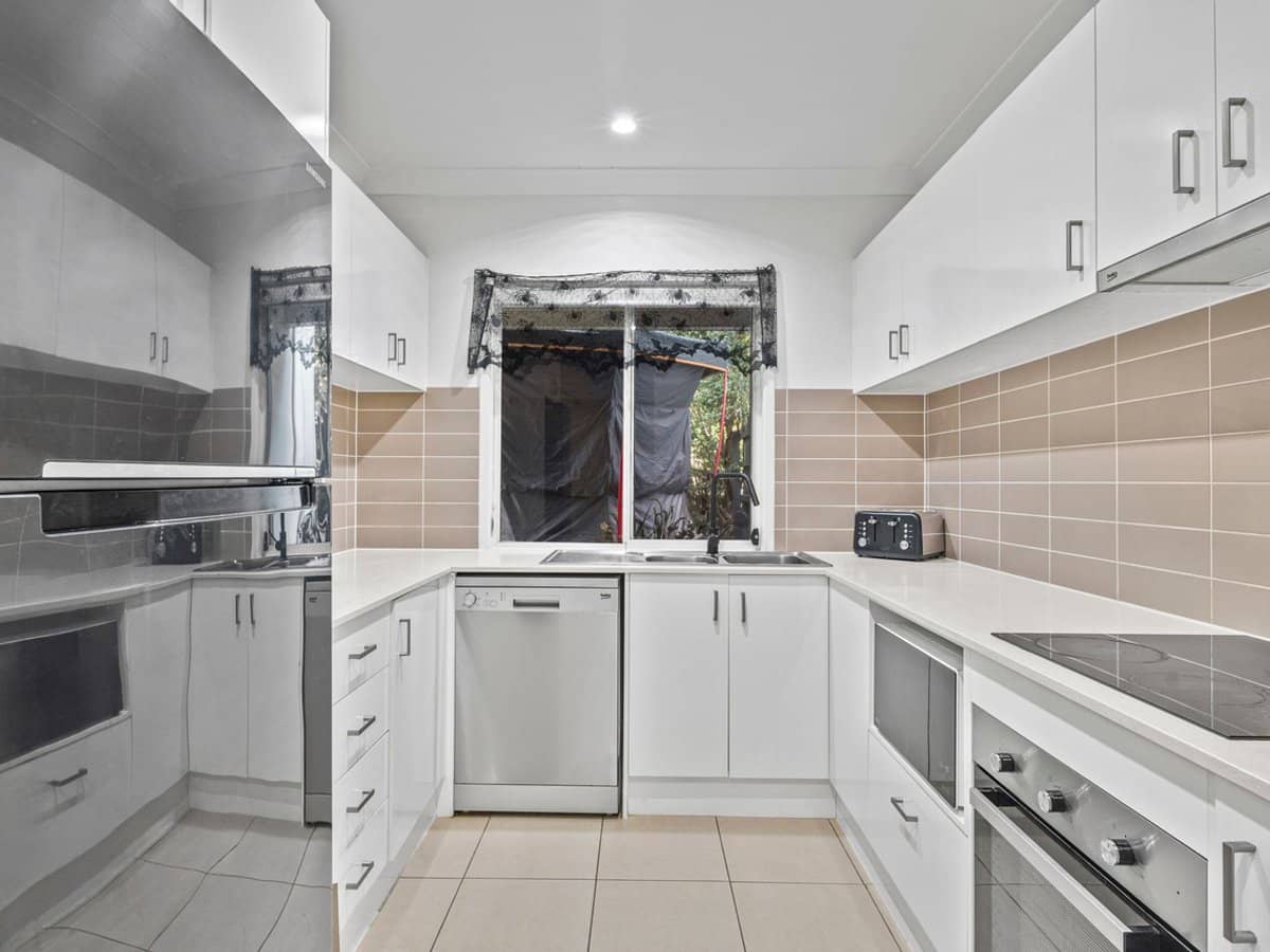 23 Oakwood Street, PIMPAMA - Thumbnail 7