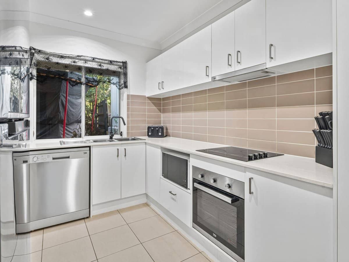 23 Oakwood Street, PIMPAMA - Thumbnail 8