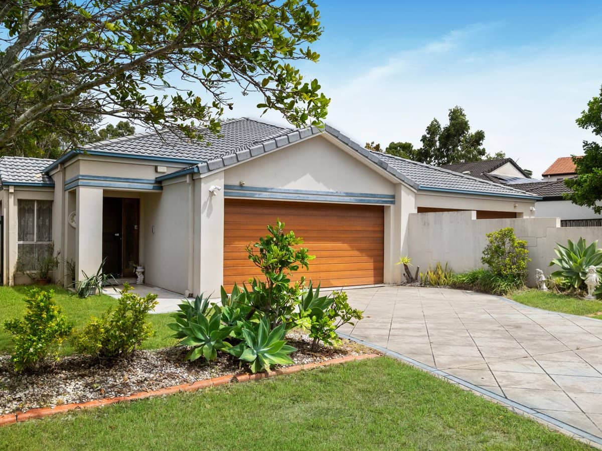 40 Leopardwood Circuit, ROBINA - Thumbnail 1