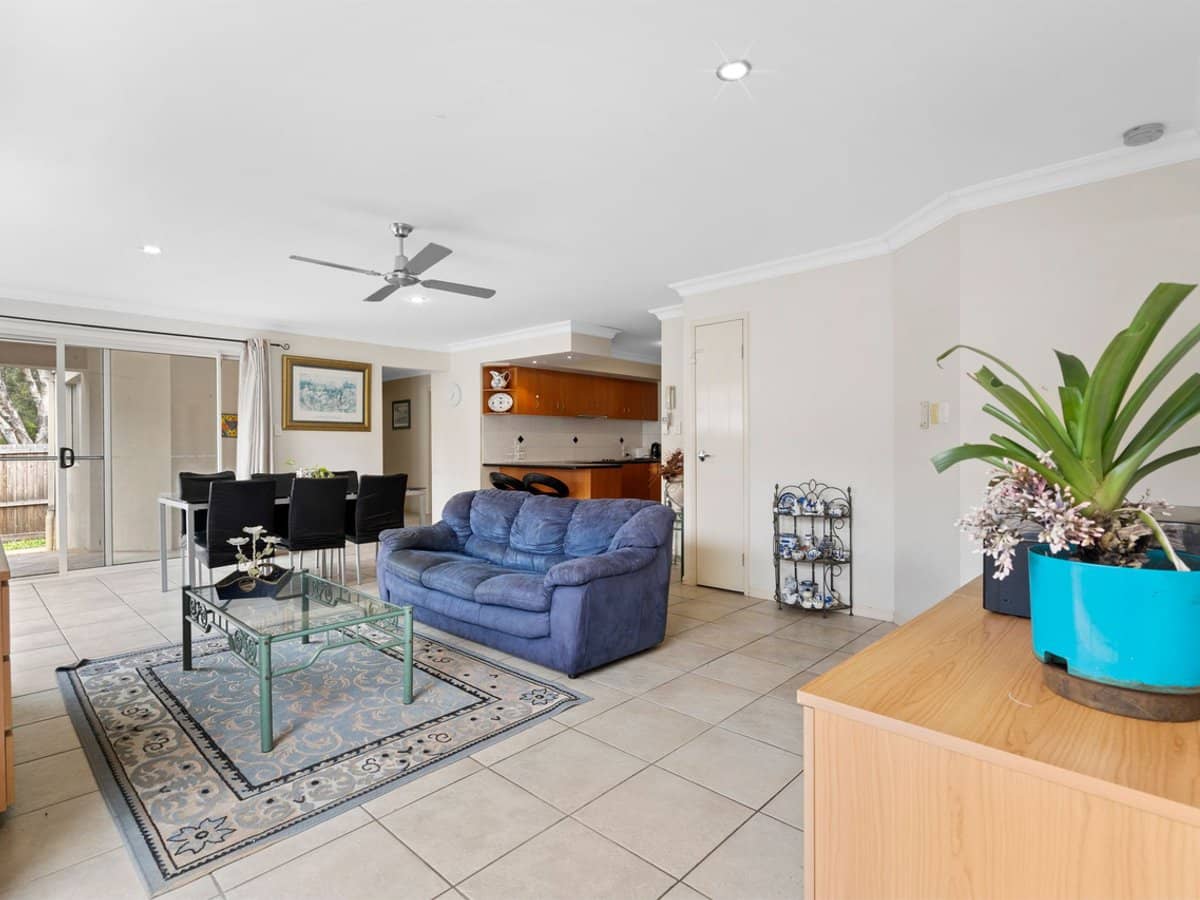 40 Leopardwood Circuit, ROBINA - Thumbnail 4