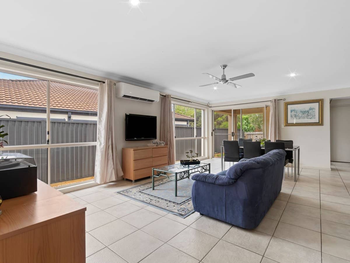 40 Leopardwood Circuit, ROBINA - Thumbnail 5