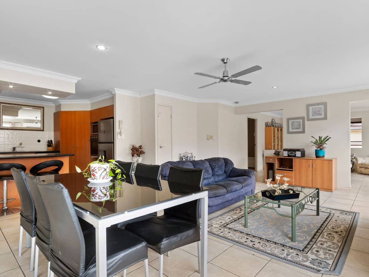 40 Leopardwood Circuit, ROBINA - Thumbnail 6