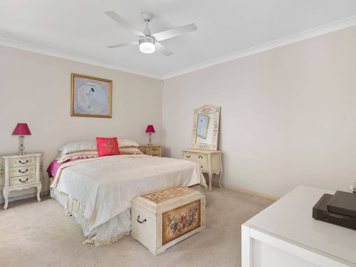 40 Leopardwood Circuit, ROBINA - Thumbnail 9