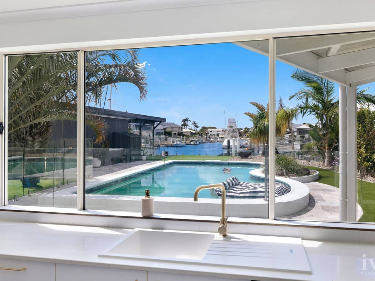 57 Abalone Avenue, Paradise Point - Thumbnail 7