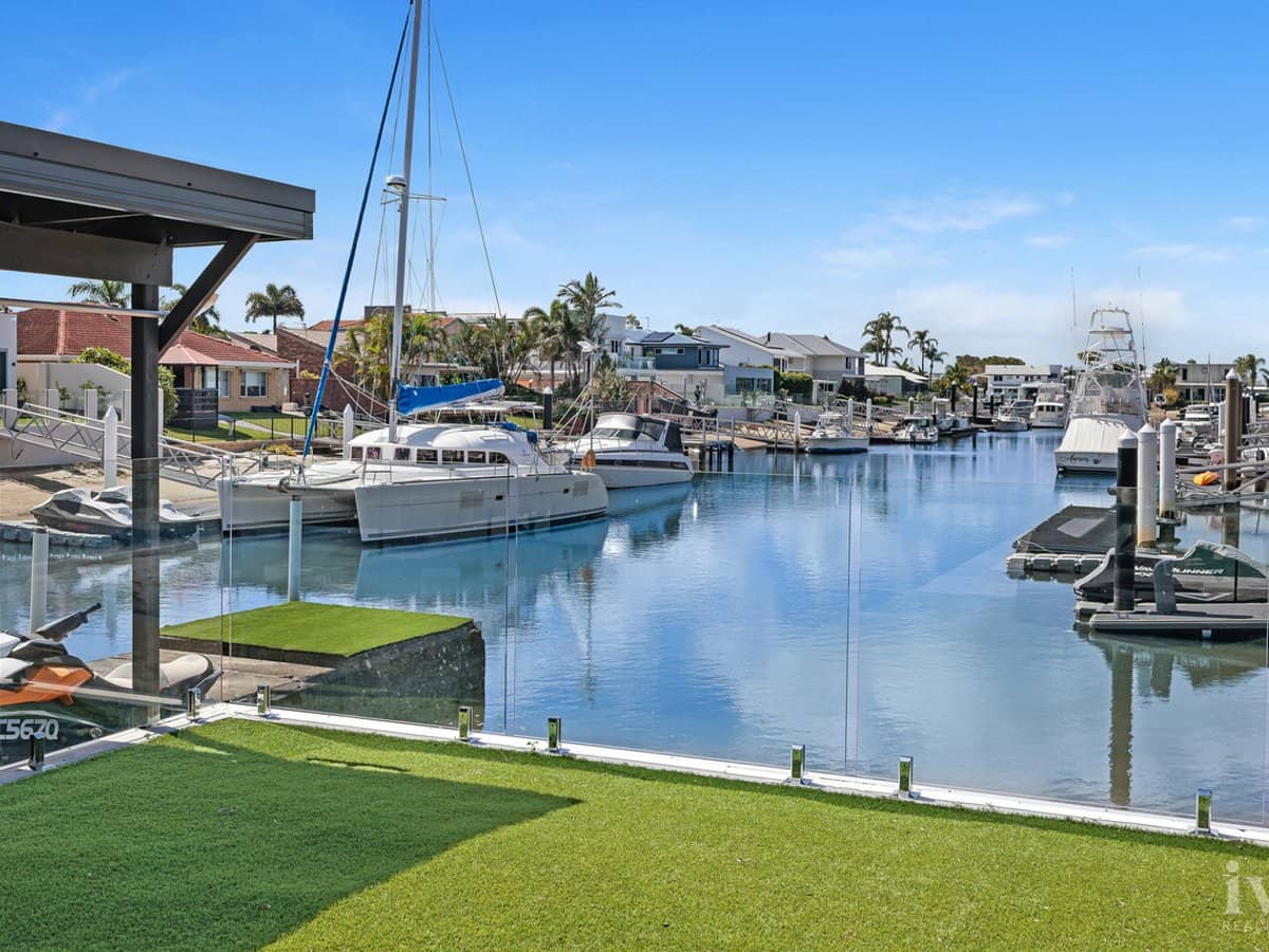 57 Abalone Avenue, Paradise Point - Thumbnail 11