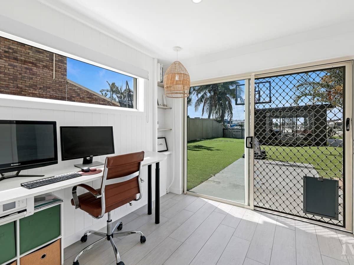 57 Abalone Avenue, Paradise Point - Thumbnail 23