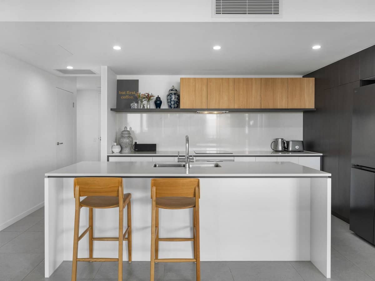 3-7 Twenty Fourth Avenue, Palm Beach - Thumbnail 5