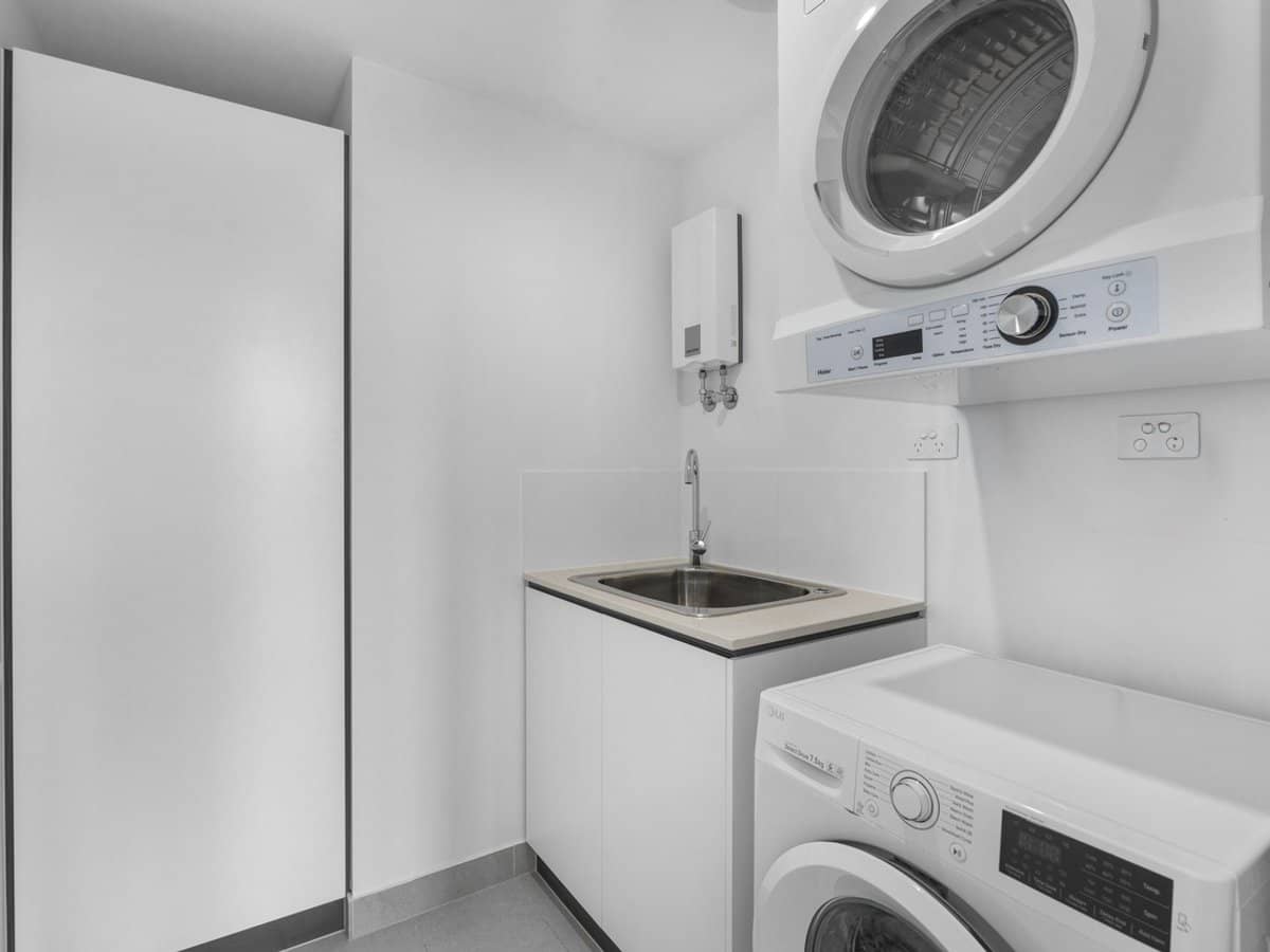 3-7 Twenty Fourth Avenue, Palm Beach - Thumbnail 11