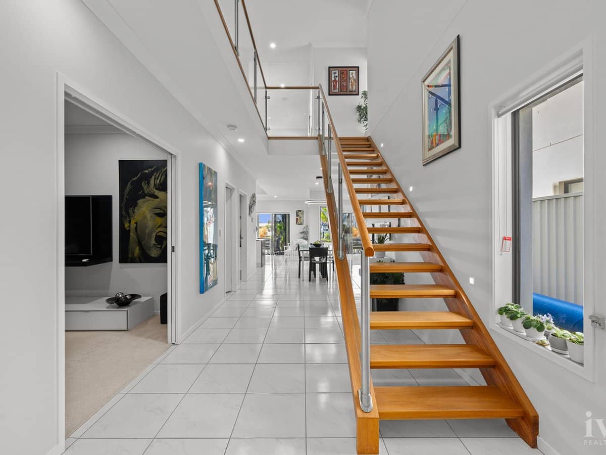 15 Waters Close, Hope Island - Thumbnail 8