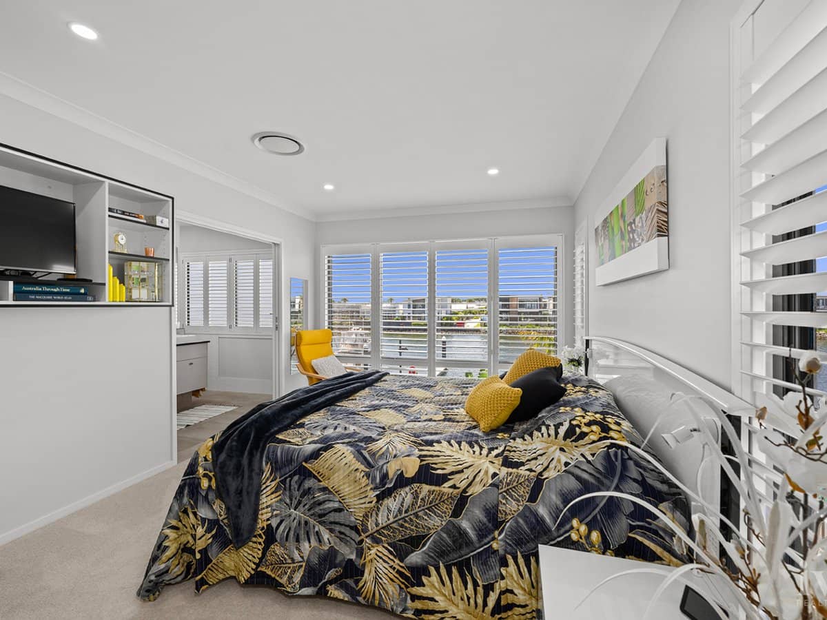 15 Waters Close, Hope Island - Thumbnail 9