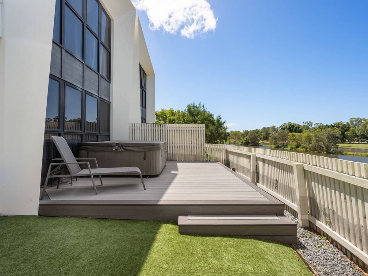 31 Peninsula Drive, Robina - Thumbnail 17