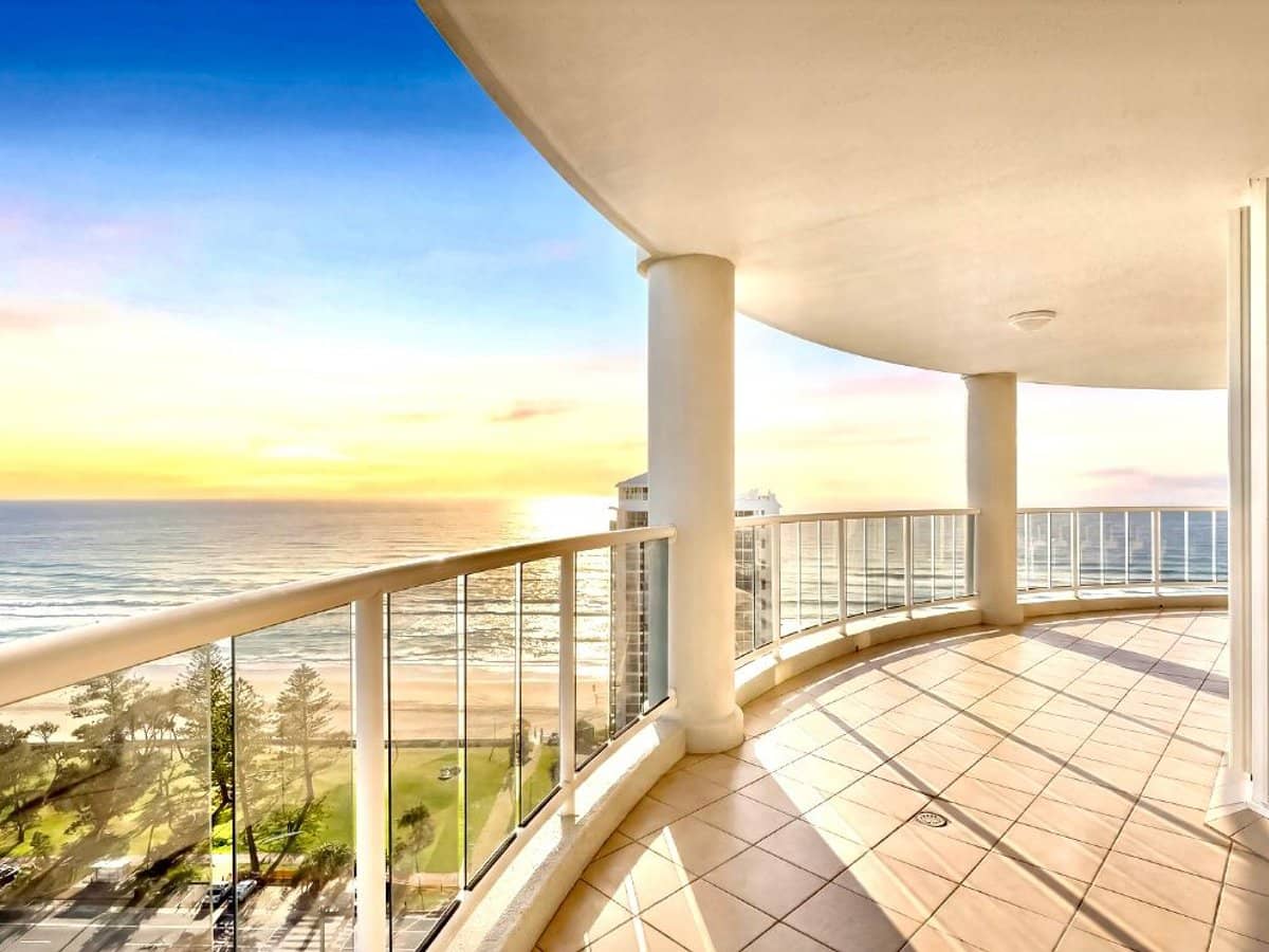 59 Pacific Street, Main Beach - Thumbnail 1