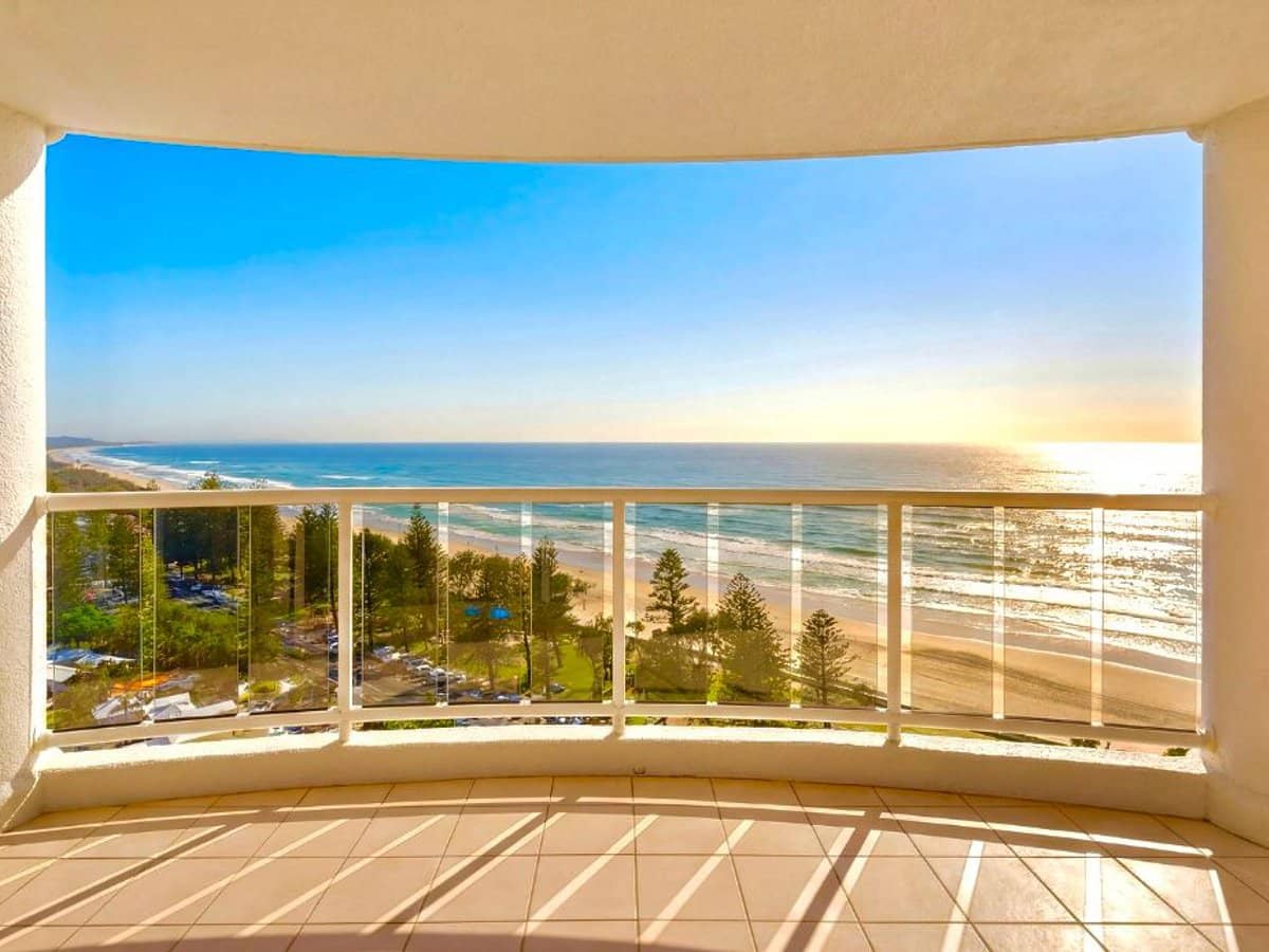 59 Pacific Street, Main Beach - Thumbnail 2
