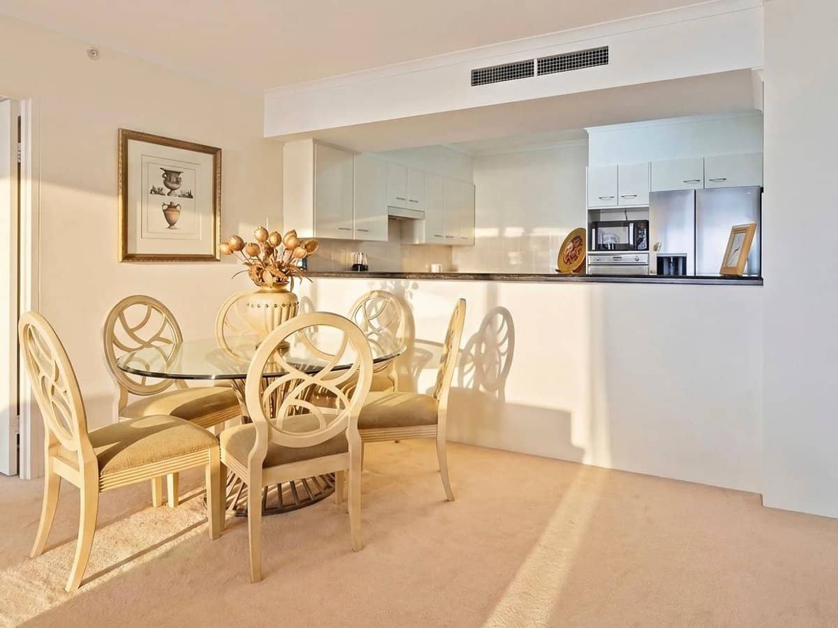 59 Pacific Street, Main Beach - Thumbnail 8