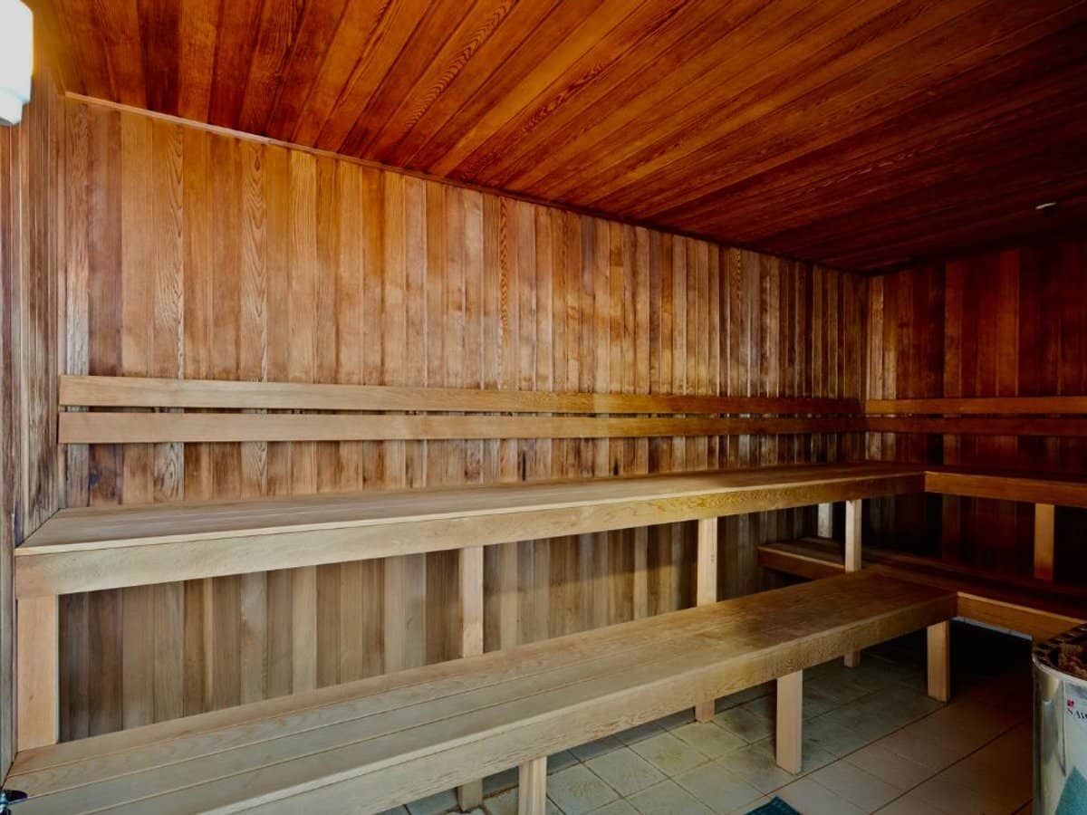 59 Pacific Street, Main Beach - Thumbnail 17