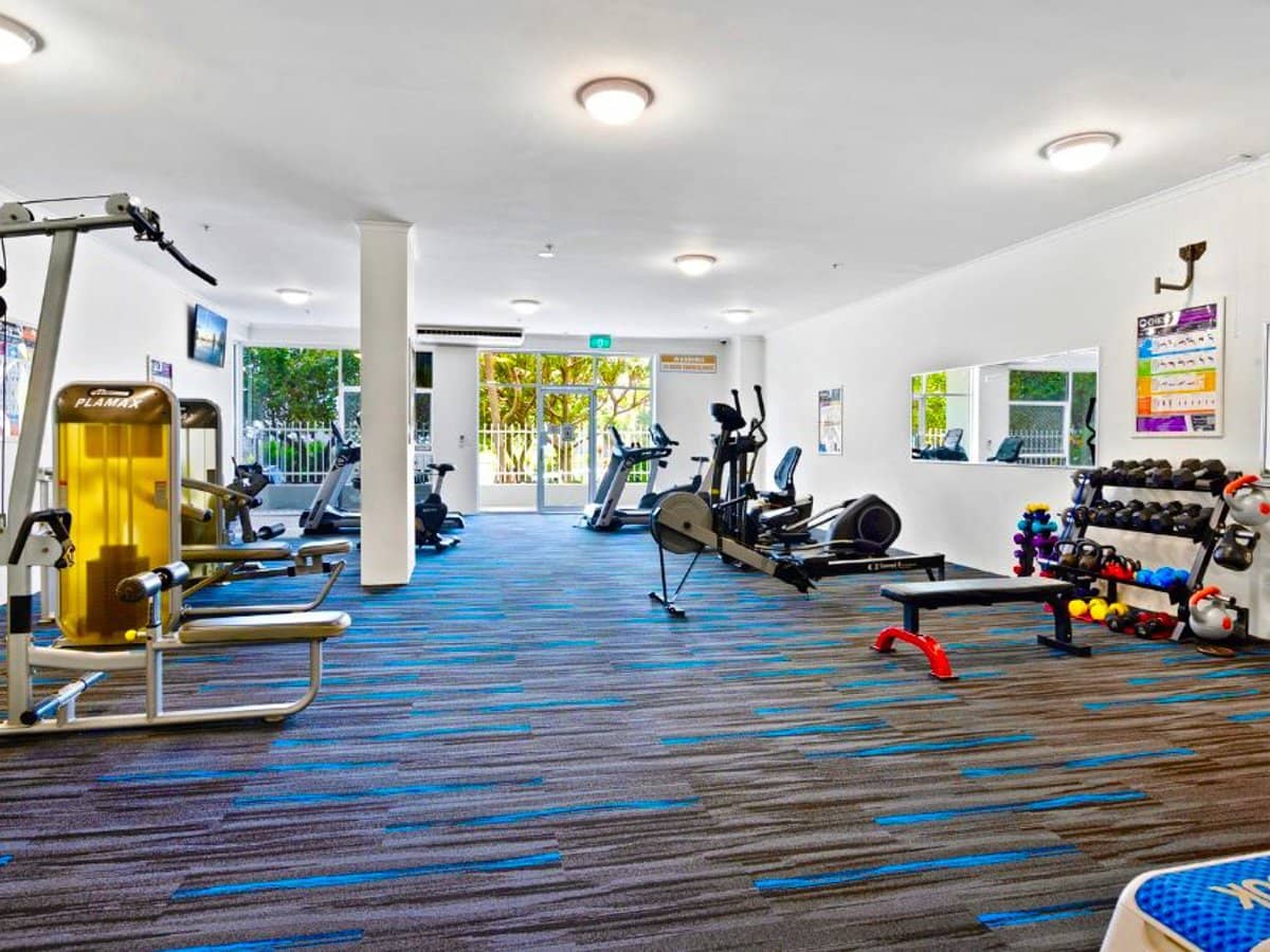 59 Pacific Street, Main Beach - Thumbnail 18