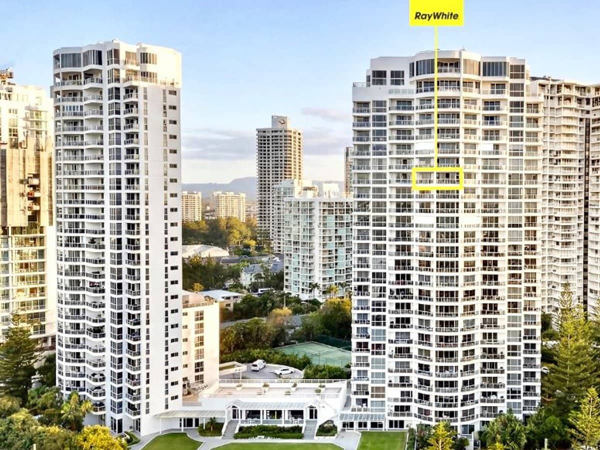 59 Pacific Street, Main Beach - Thumbnail 21